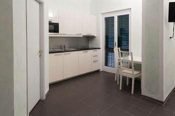 Affittacamere Firenze Apartments 2*